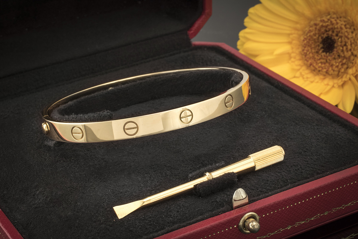Cartier ArmreifArmband aus Weißgold in Weiß Cartier ArmreifArmband aus Weißgold in Weiß