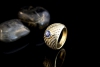 Hans Dieter Krieger Saphir Ring 750er Gold mit mehr als 100 Brillanten 