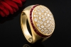 Ovaler Pavé Diamant Ring mit Rubinbesatz Gelbgold 750 Goldschmiedearbeit 