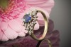 Eleganter Saphir Ring Top Farbe mit Brillanten in 750er Gelbgold  