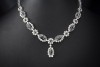 Royales Saphir Collier Goldschmiedearbeit mit Diamanten in Weißgold 750 
