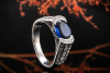 High Jewellery Arbeit Ring intensiver Saphir mit Top Diamanten Weißgold 