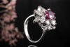 Ring Farbintensiver Rubin Kissenschliff mit Top Diamanten Weißgold 750 