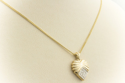 Collier Besonderes Herz Invisible Setting Diamanten 585er Gelbgold