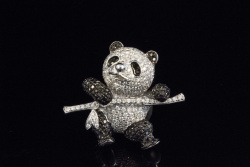 Anhänger Baby Panda Tier Motiv 750 Weißgold mit Brillanten