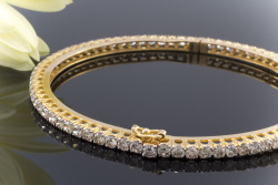 Brillantarmreif Armreif rundum mit Brillanten 4,50 Carat in 750er Gelbgold