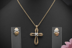 Leo Wittwer Crosses Collier und Ohrringe Set mit Brillanten in 750er Rotgold