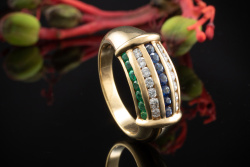 Eleganter Ring mit Saphir Smaragd und Brillanten in 585er Gelbgold