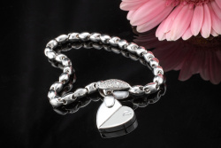 Piaget Juliette Yin Yang Herz Armband Brillanten raffiniert in Weißgold