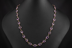 Lange Collier Kette 90cm mit oval facettierten Amethysten 750er Gelbgold