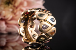 Bulgari BVLGARI Ring Tropfen Diamanten und Farbedelsteine in 750er Gold