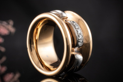 Odenwald Design Ring Pforzheim mit Diamanten Massiv in Rosegold Weißgold