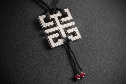 Cartier Collier Kiss of the dragon mit Diamanten Wishknot 750er Weißgold