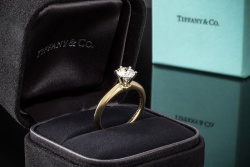 Tiffany & Co Solitär Ring Setting mit Diamant 0,79 Ct in Gelbgold Platin