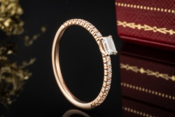 Etincelle de Cartier Ring mit Diamant im Smaragdschliff in Roségold 750