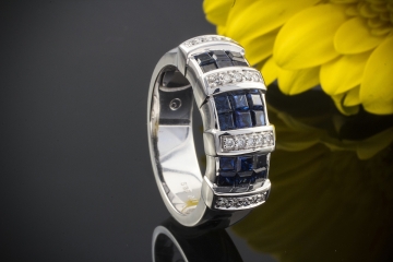 Georg Lauer Ring mit invisible gefassten Saphiren Brillanten in Weißgold