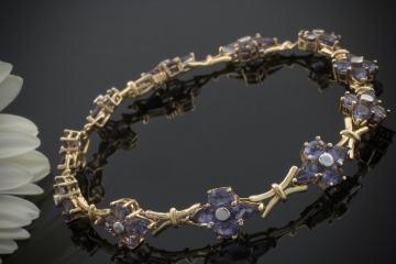 Süßes Armband mit TANSANIT BLUMEN in 585er Gelbgold