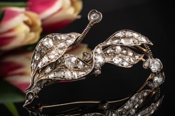 Antike Brosche Nadel mit Diamant Rosen in 585er Gelbgold Weißgold Bicolor
