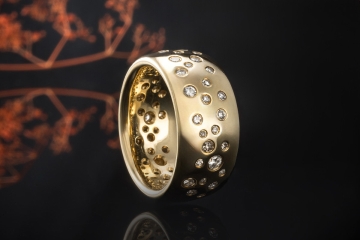 Sternenhimmel Ring mit Diamanten Massive Goldschmiedearbeit Gelbgold 750