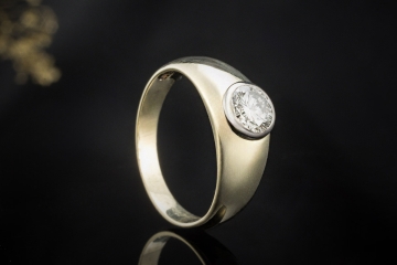Klassischer Solitär Ring 1 Diamant im Brillantschliff Gelbgold Weißgold