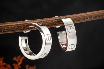 Cartier Ohrringe LOVE Creolen Ohrstecker Klassisch in 750er Weißgold OVP
