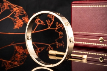 Cartier Love Armreif Armband Bracelet in 750er Roségold Gr. 17 Full Set