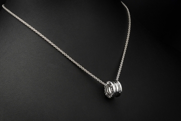 BVLGARI B.zero1 Collier Halskette mit rundem Anhänger in 750er Weißgold