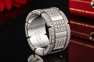 Cartier Tank Française Ring Breites Modell mit Diamanten in Weißgold 750