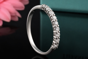 Tiffany & Co Forever Halbmemoire Ring mit 9 Diamanten in 950er Platin 55
