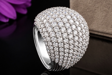 Hollfelder Prachtvoller Cocktailring mit 5 Ct. Diamanten in Weißgold 750