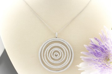 Sonderanfertigung Collier Anhänger Kreise mit 7 CT Brillanten 750er Weißgold