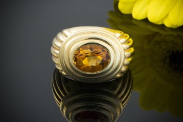 Klassischer Gelbgold Ring mit Citrin 1,70 Carat in 750er Gold