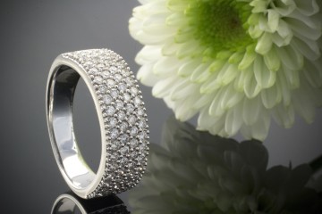 Weißgold BrillantRing Ring mit Brillanten 0,83 CT in 750er Gold 