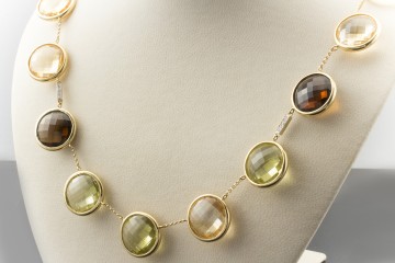 Imposantes Quarz Collier mit Brillanten in 750er Gelbgold