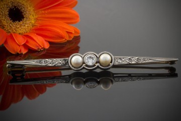 Perlen Brosche Nadel mit Diamanten in 585er Gold Alte Goldschmiedearbeit