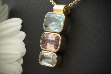 Anhänger mit Aquamarin Morganit & Heliodor Schön kombiniert in 585er Rotgold