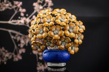 Brosche Nadel Blumentopf Emaille mit Blumen & Diamantblüten in Gold 750