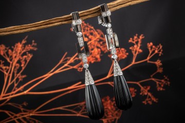 Cartier Ohrringe Schwarz Weiß mit Onyx Tropfen und Diamanten in Weißgold