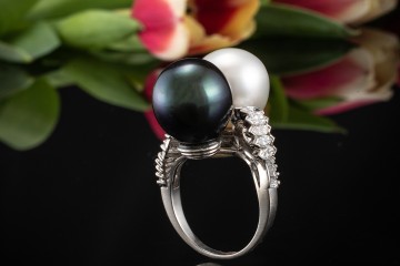 Perlenring Tahiti mit Südsee Zuchtperle und Diamanten in 750er Weißgold