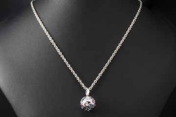 A. Odenwald Tango Collier Kugel Anhänger Kette Bunte Saphire in Weißgold