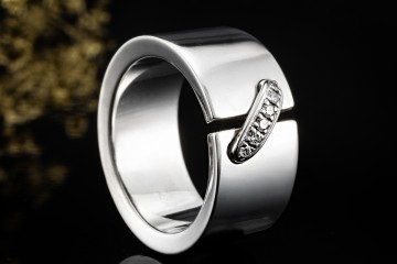 Chaumet Paris Ring Breiter Spannring mit Diamanten Massiv Weißgold 750