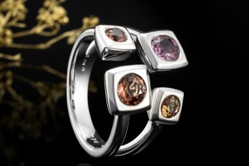 Odenwald Cluster Ring im Saphir Sorbet Pink Gelb Orange in Weißgold 750