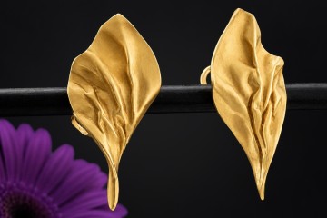 Ehinger Schwarz Ohrringe Ohrclips Blätter Design Matt in 750er Gelbgold