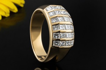 Exklusiver Wempe Ring Eckige Diamanten im Carreeschliff in Gelbgold 750