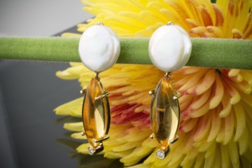 Ausgefallene Citrin Perlen Ohrstecker Ohrringe mit Brillanten in 750er Gelbgold