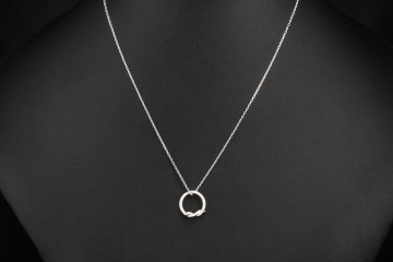 Cartier Collier Kette mit Anhänger Entrelaces Diamanten in Weißgold 750