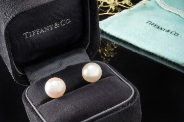 Tiffany & Co. Südsee Perlen Ohrstecker Signature 9,5-10 mm Weißgold 750