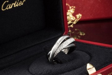 Cartier Trinity Ring mit Diamanten Klassisch in Weißgold Keramik Platin