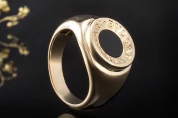 BVLGARI Ring mit Onyx Schwarz in Siegelring Massiv 750er Gelbgold Unisex