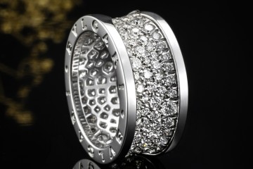 BVLGARI B.zero1 Ring mit Pavé Diamanten Großes Modell in 750er Weißgold